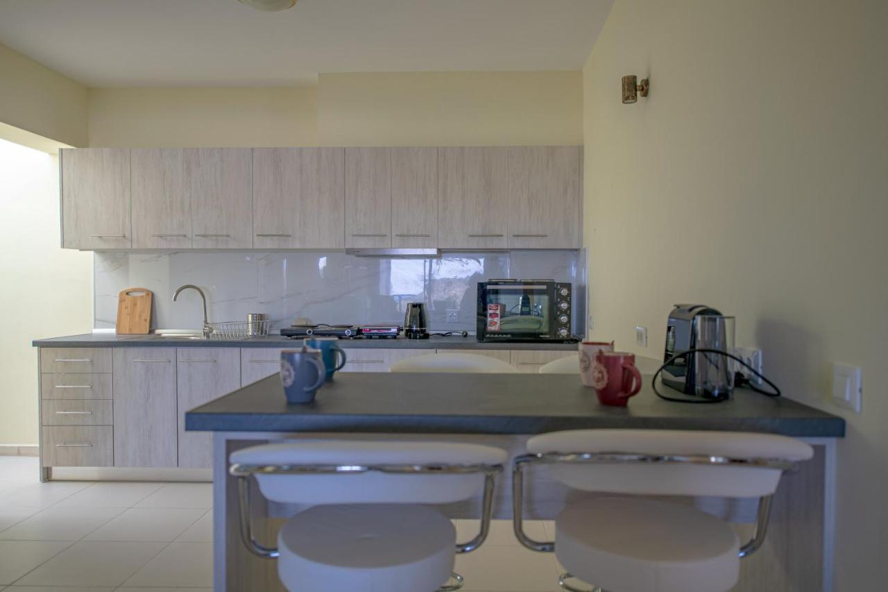 Eden Sunflower - Luxurious Apartment With Sea View Rhodes City Екстериор снимка